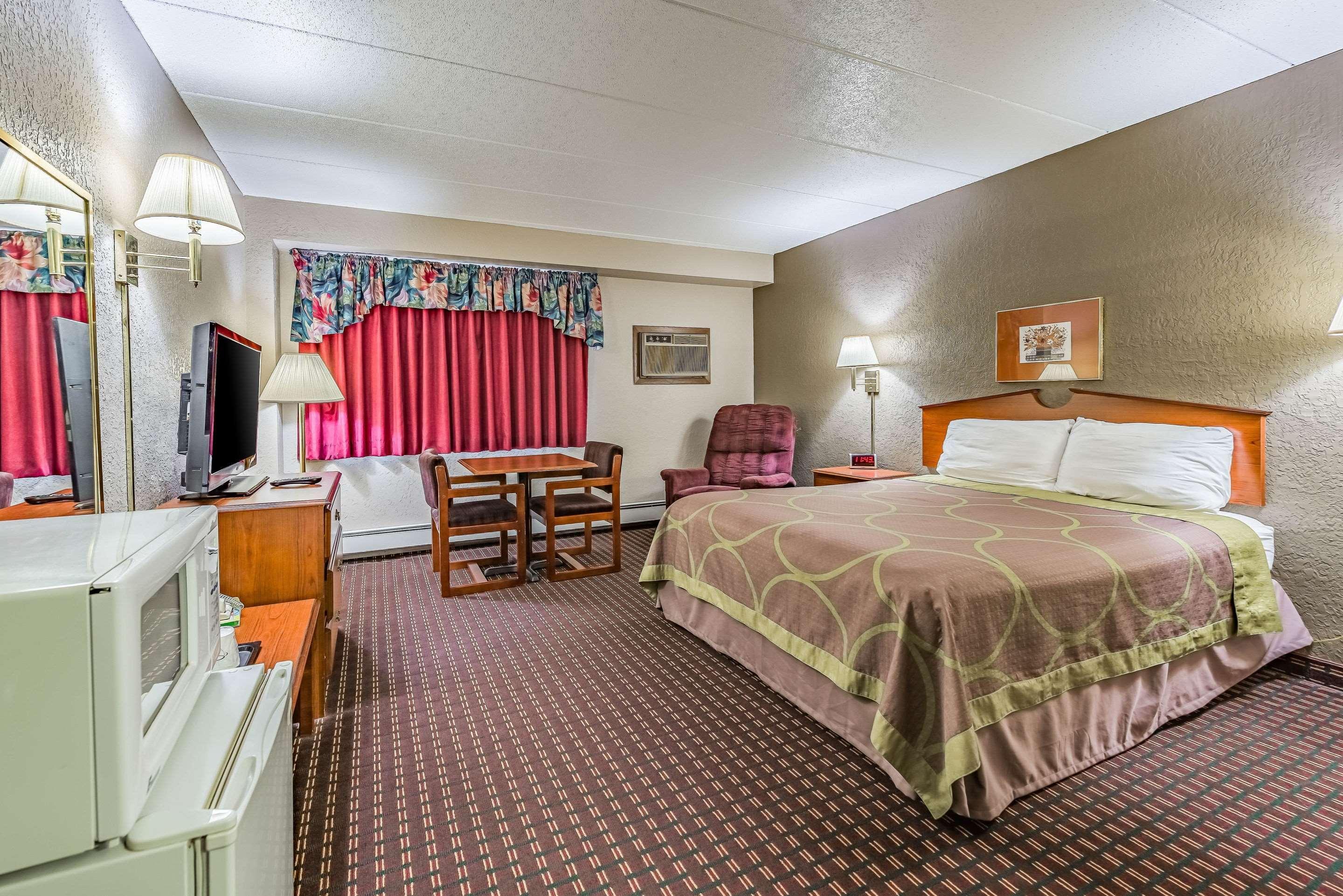 Rodeway Inn Saint Joseph Экстерьер фото