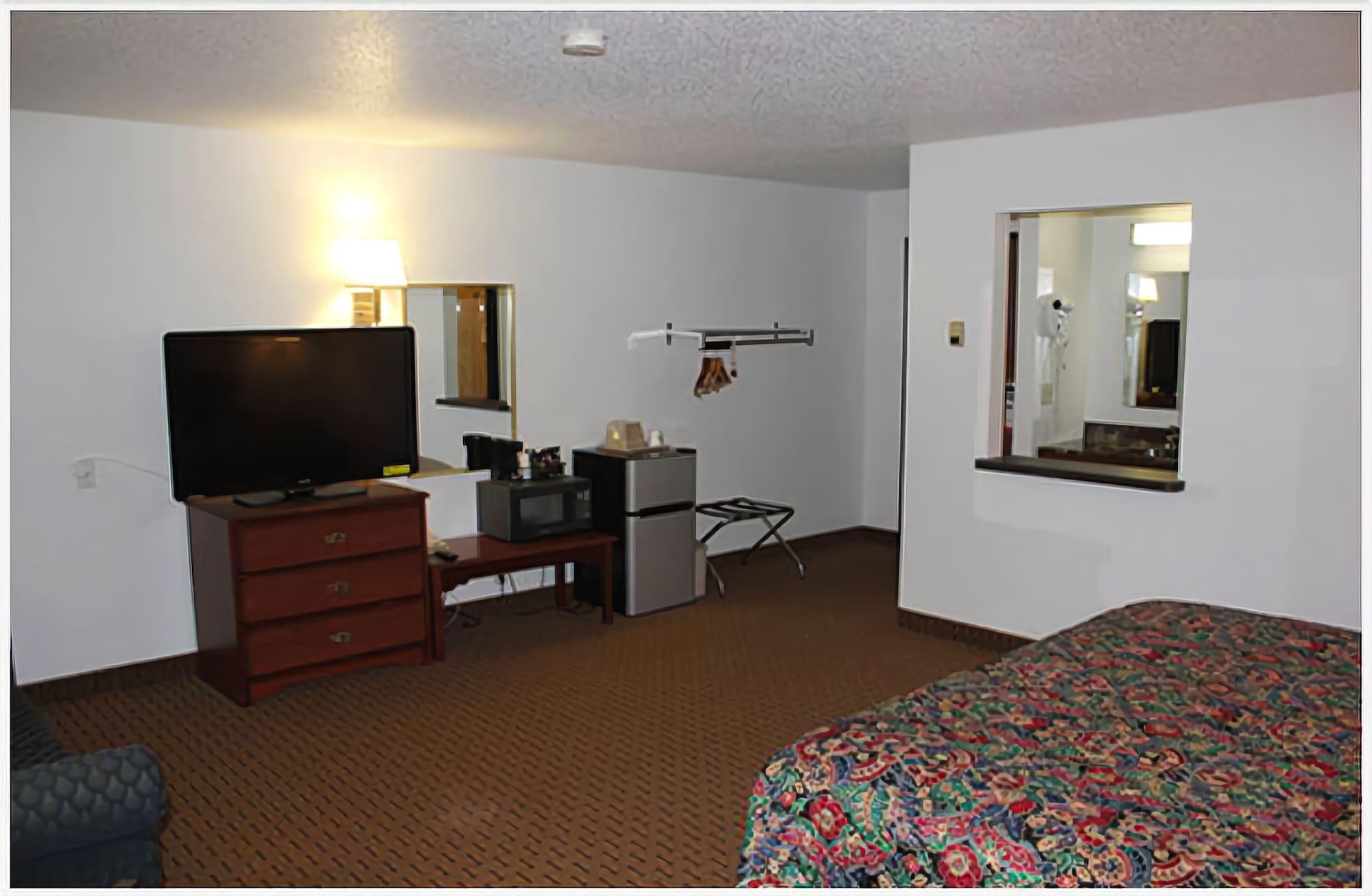 Rodeway Inn Saint Joseph Экстерьер фото