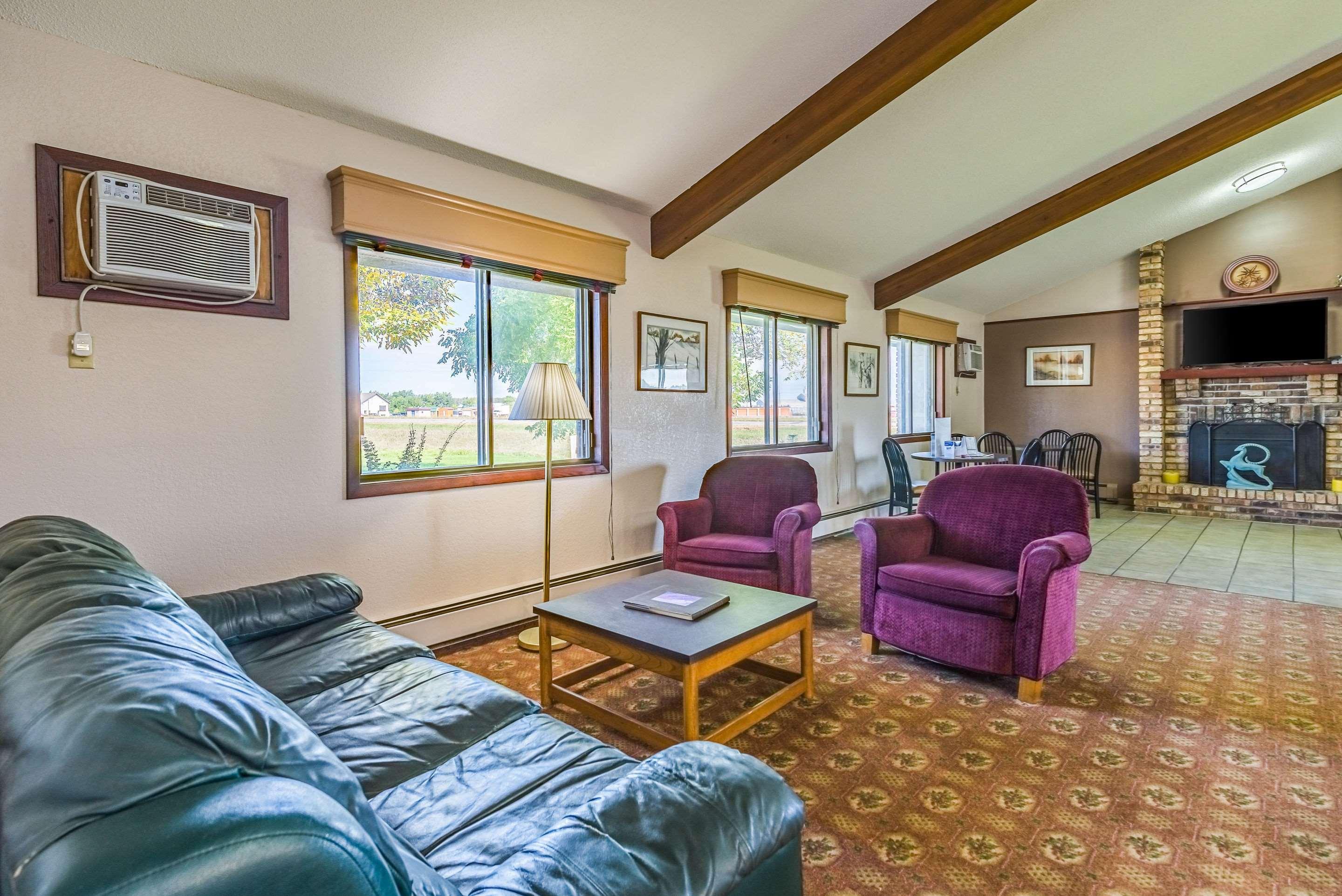 Rodeway Inn Saint Joseph Экстерьер фото