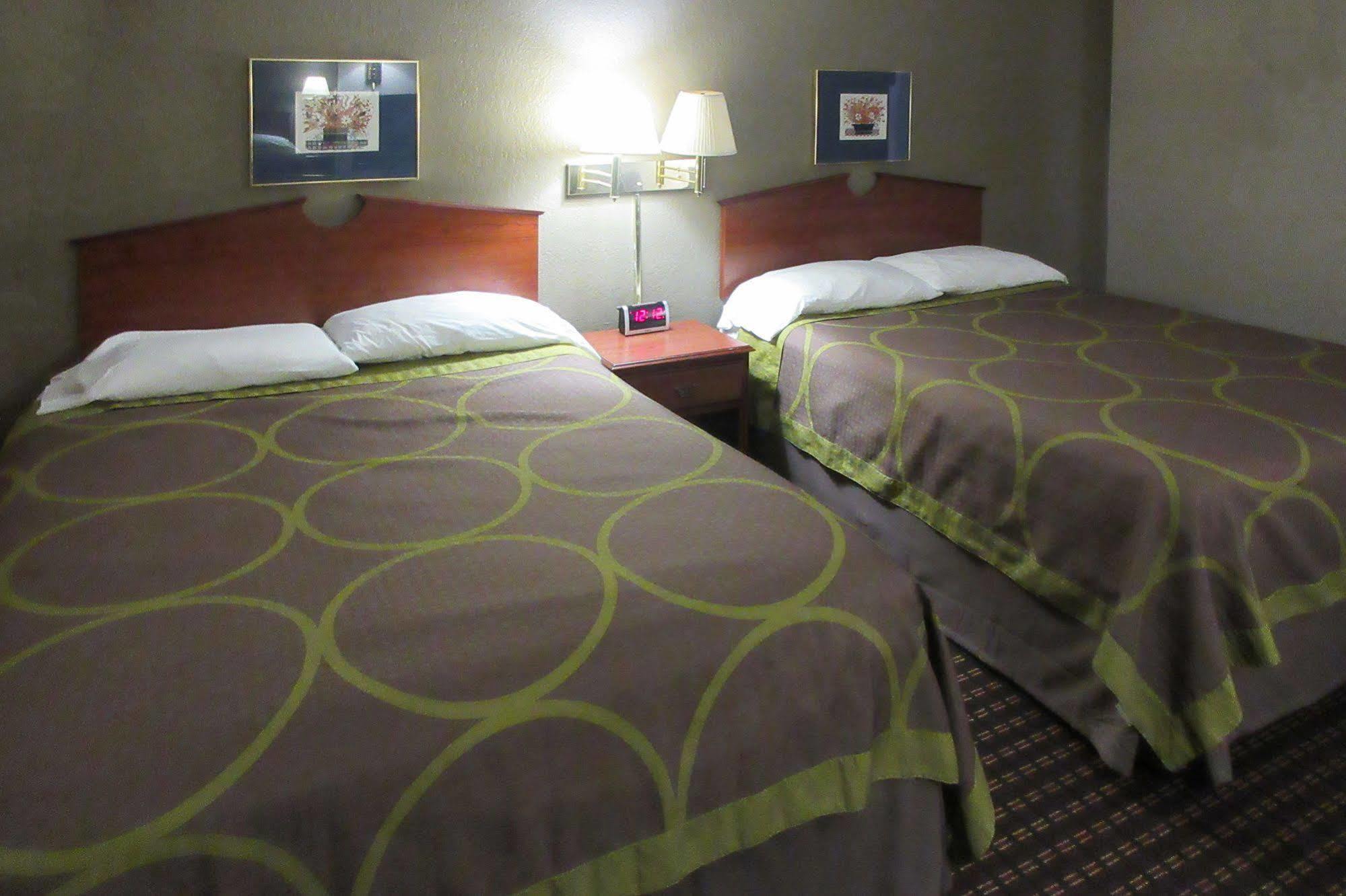 Rodeway Inn Saint Joseph Экстерьер фото